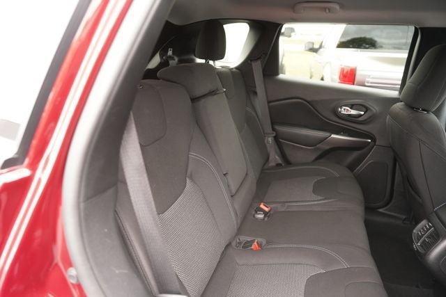 used 2020 Jeep Cherokee car, priced at $12,389
