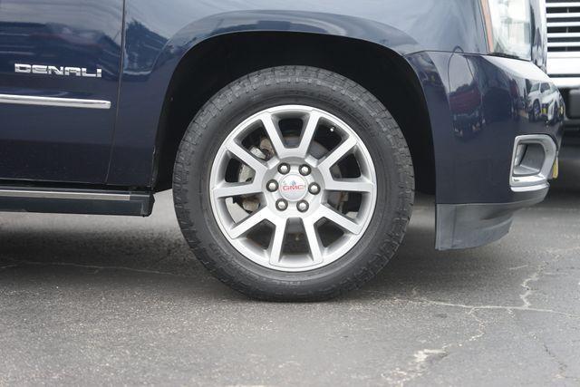 used 2017 GMC Yukon car, priced at $28,319