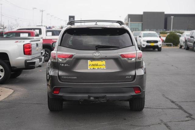 used 2015 Toyota Highlander car, priced at $15,689