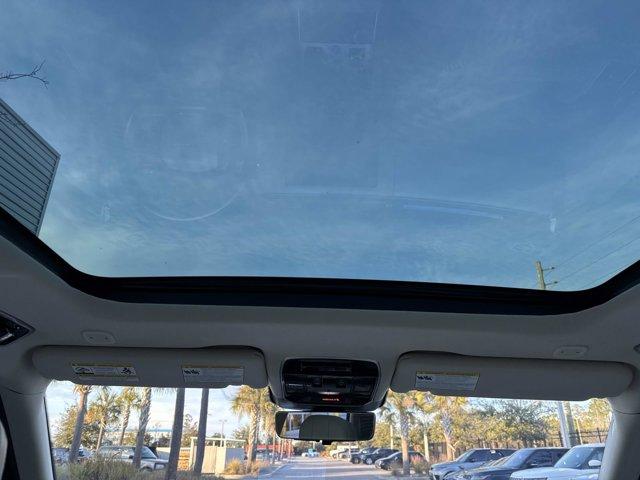 used 2023 Land Rover Range Rover car, priced at $93,967