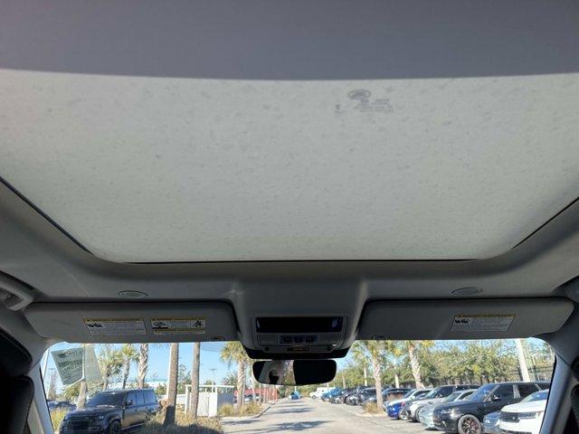 new 2026 Land Rover Discovery car, priced at $76,725