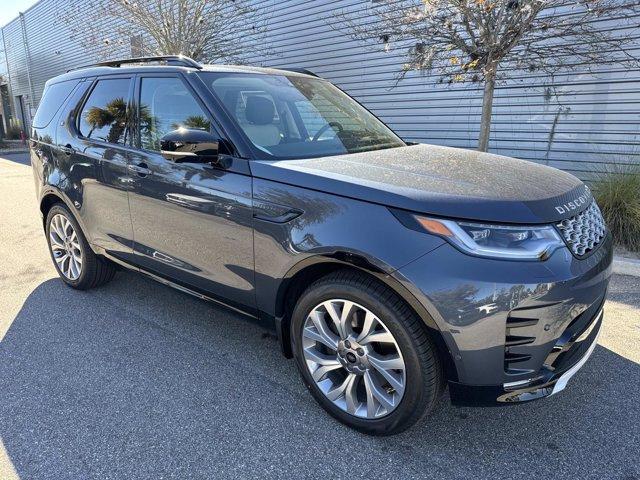 new 2026 Land Rover Discovery car, priced at $76,725