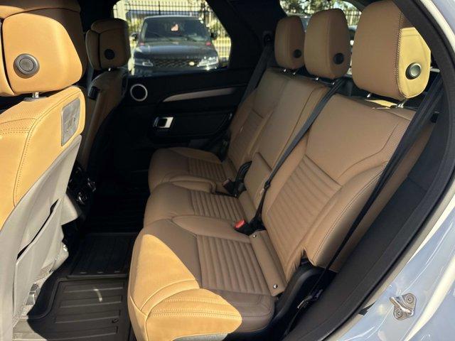 new 2026 Land Rover Discovery car, priced at $76,525