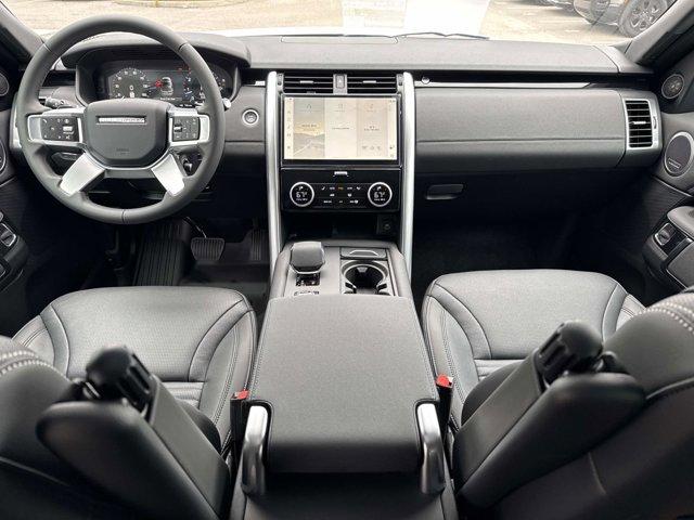 new 2025 Land Rover Discovery car, priced at $67,803