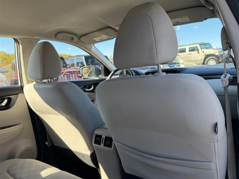 used 2020 Nissan Rogue Sport car, priced at $11,490