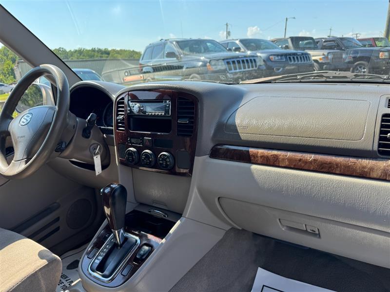 used 2005 Suzuki XL7 car, priced at $2,990