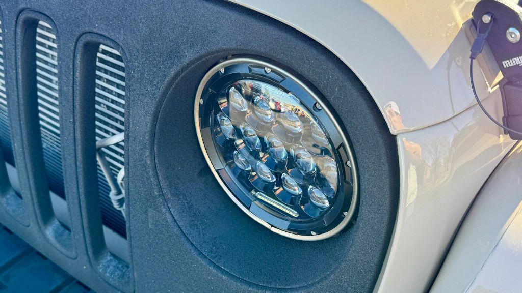 used 2016 Jeep Wrangler Unlimited car, priced at $14,995