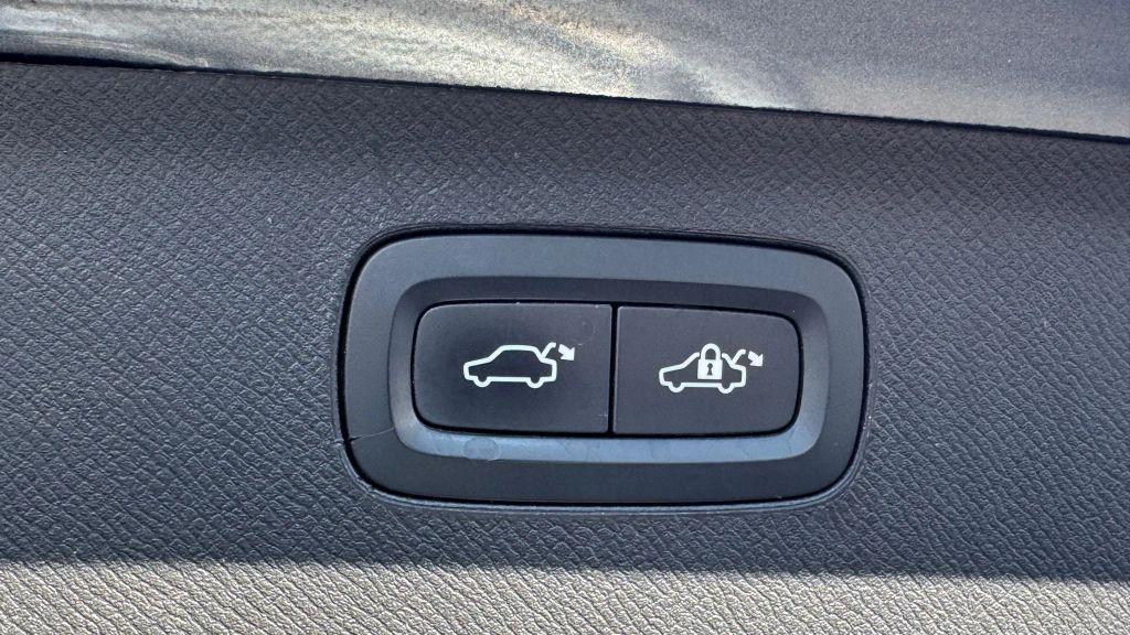 used 2019 Volvo XC90 car, priced at $16,995