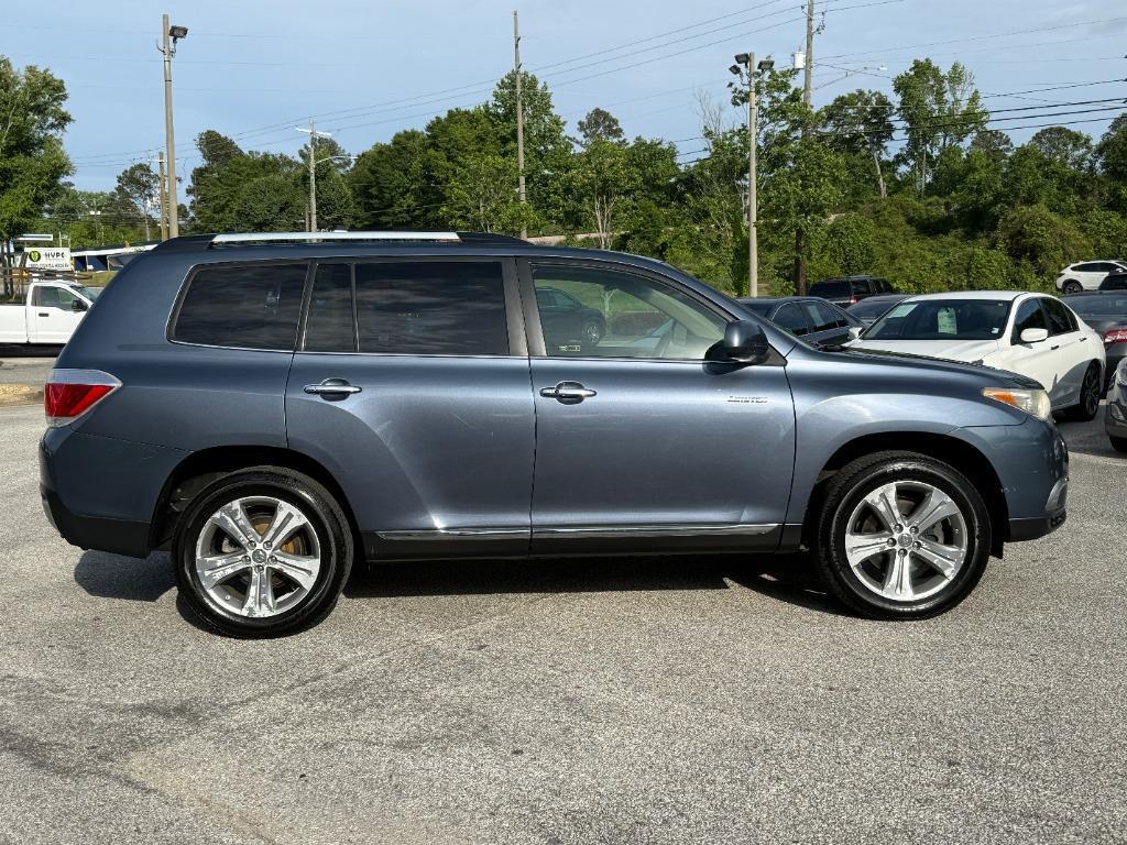used 2012 Toyota Highlander car, priced at $13,995