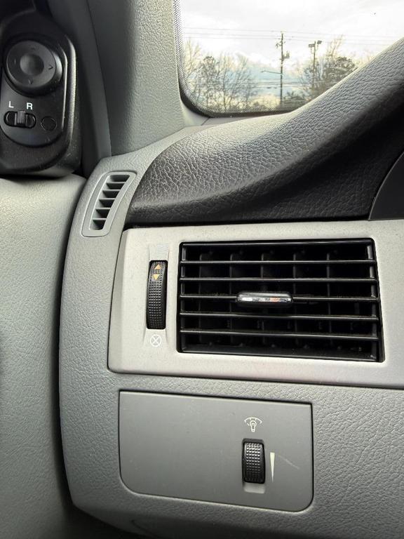 used 2008 Suzuki Forenza car, priced at $3,995