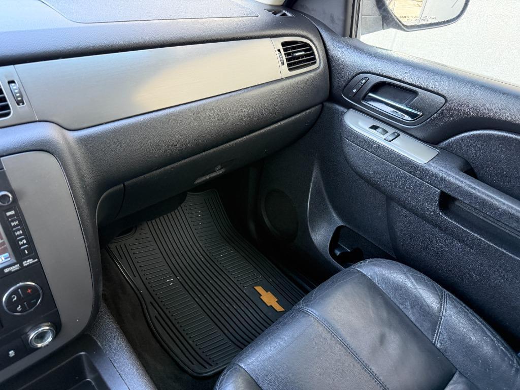 used 2012 Chevrolet Suburban car, priced at $11,995