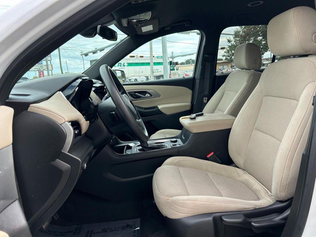 used 2023 Chevrolet Traverse car, priced at $15,900