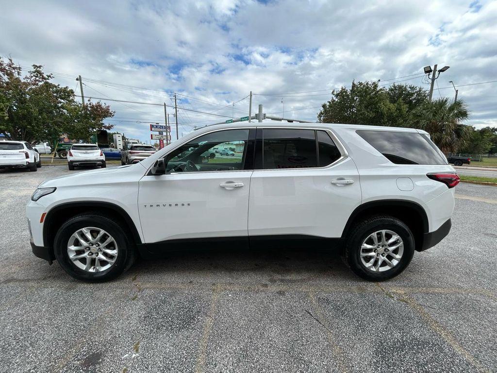 used 2023 Chevrolet Traverse car, priced at $15,900