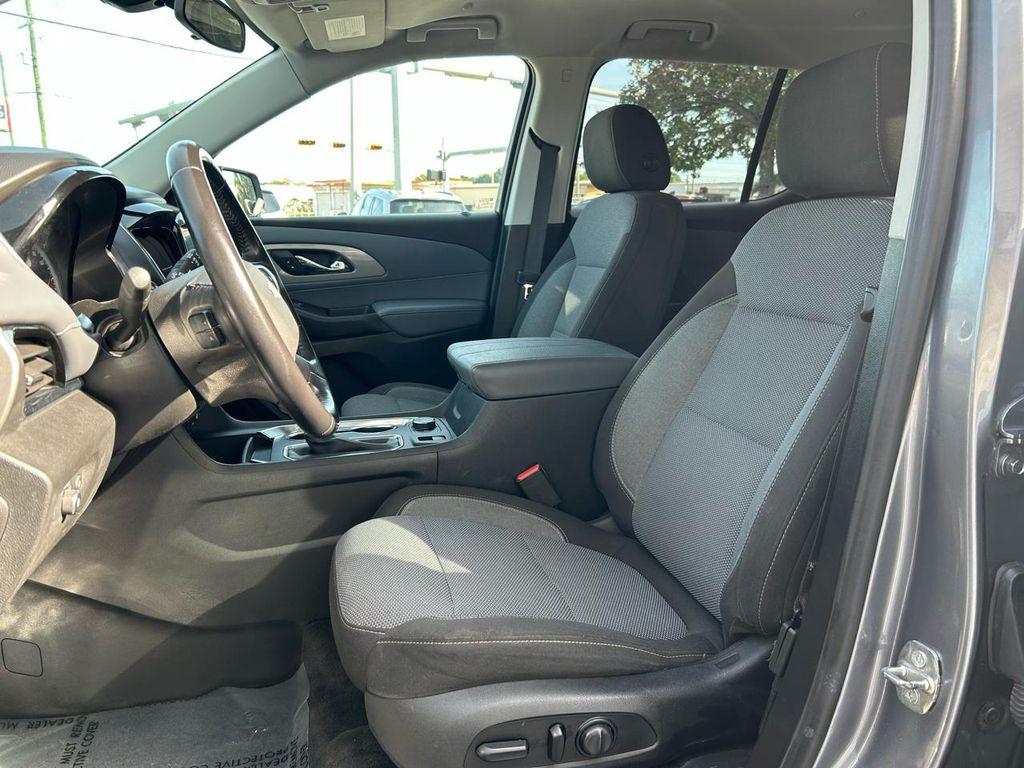 used 2020 Chevrolet Traverse car, priced at $14,900