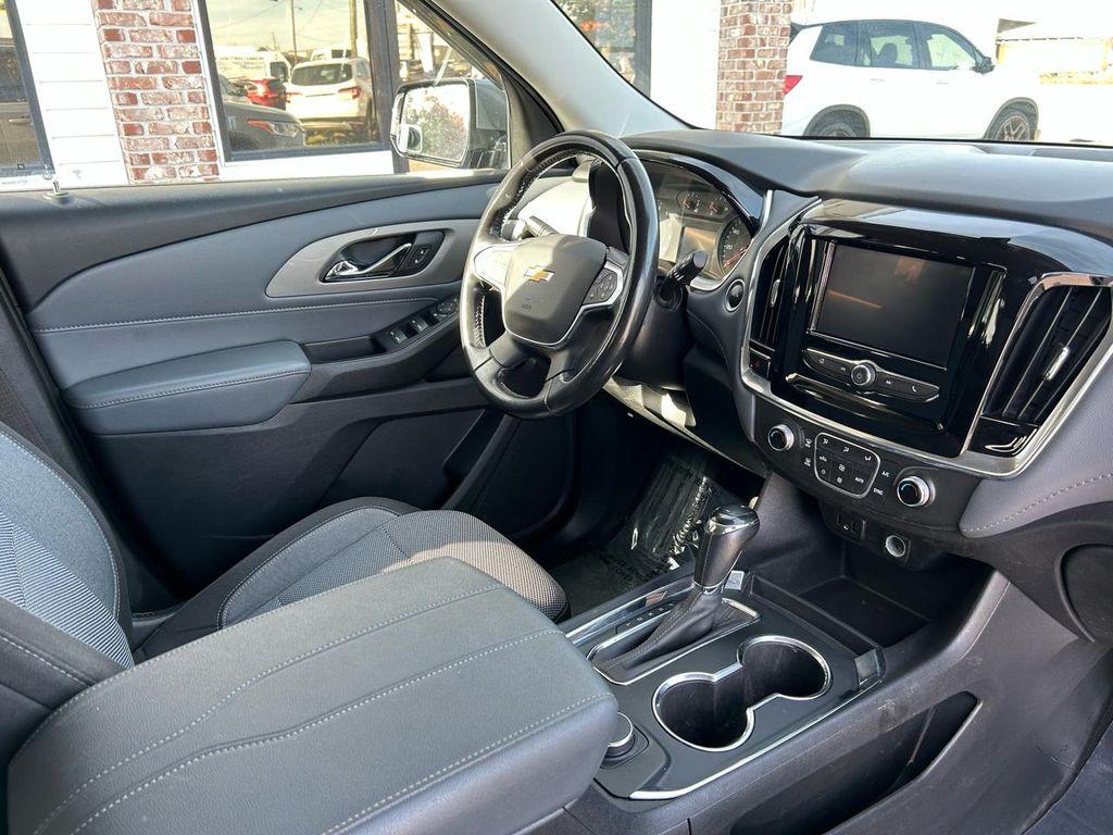 used 2020 Chevrolet Traverse car, priced at $14,900