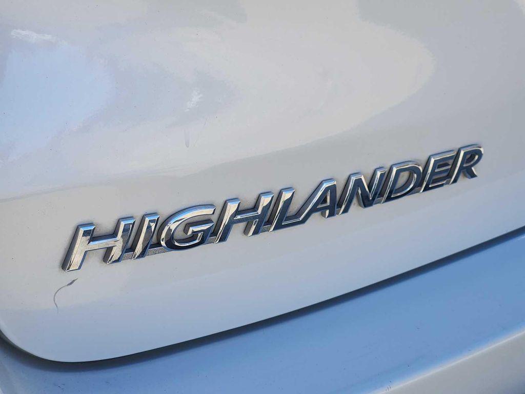 used 2019 Toyota Highlander car, priced at $15,579