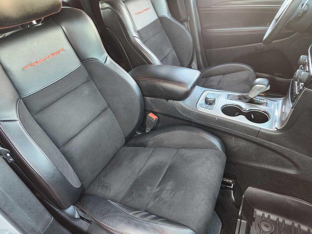 used 2019 Jeep Grand Cherokee car, priced at $16,136