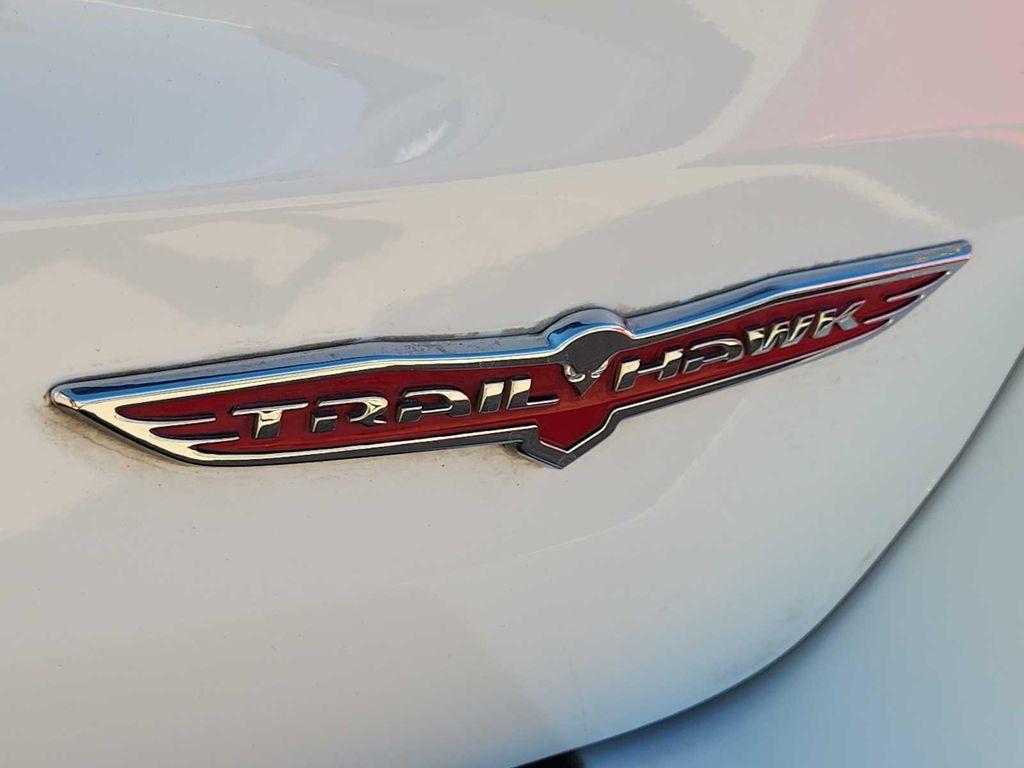 used 2019 Jeep Grand Cherokee car, priced at $16,136