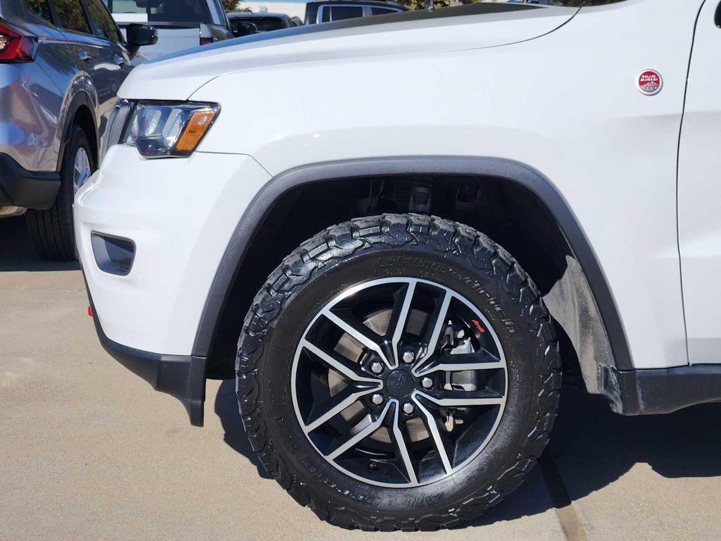 used 2019 Jeep Grand Cherokee car, priced at $16,136