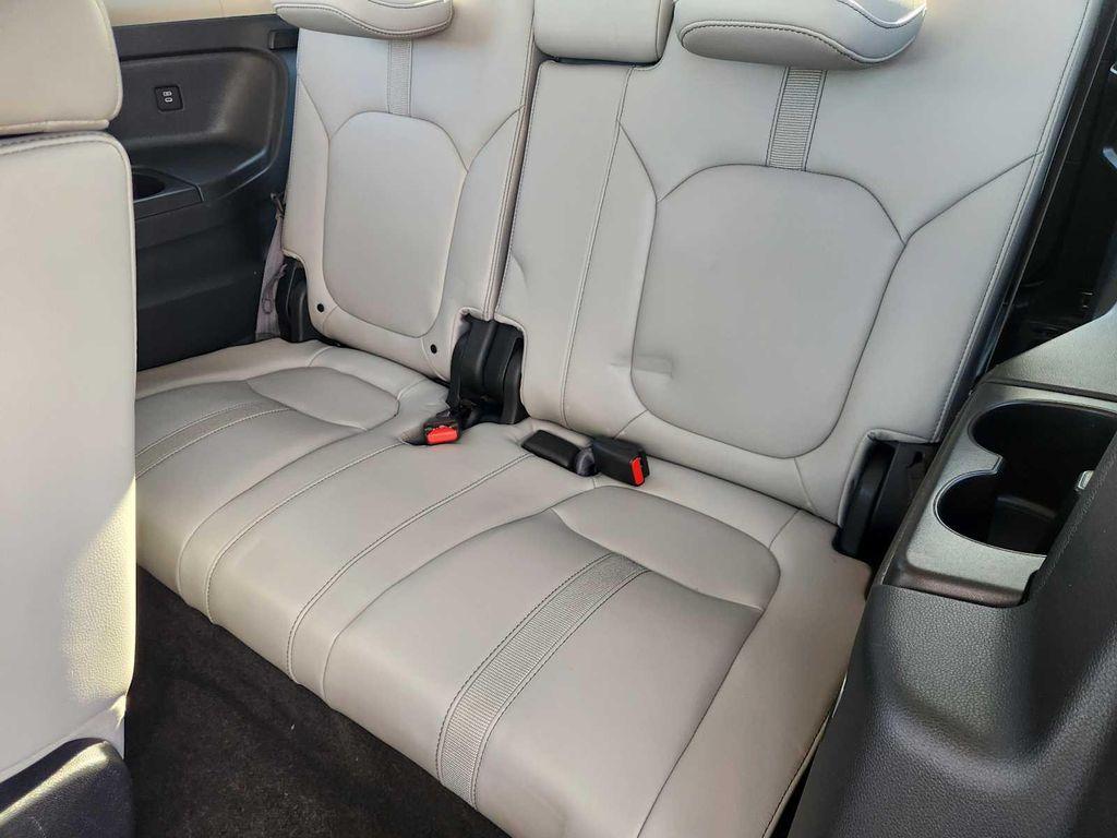 used 2024 Honda Pilot car, priced at $37,224