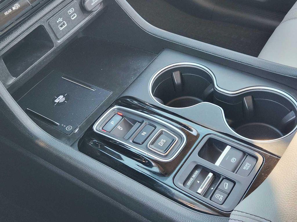 used 2024 Honda Pilot car, priced at $37,224