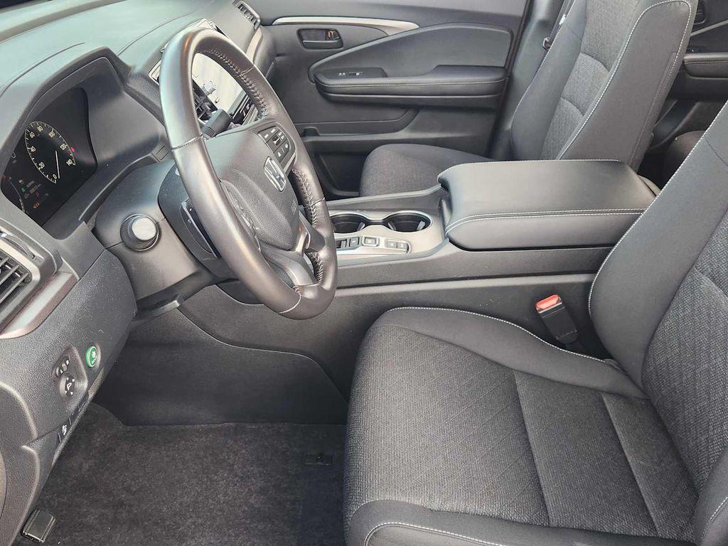 used 2025 Honda Ridgeline car, priced at $33,692