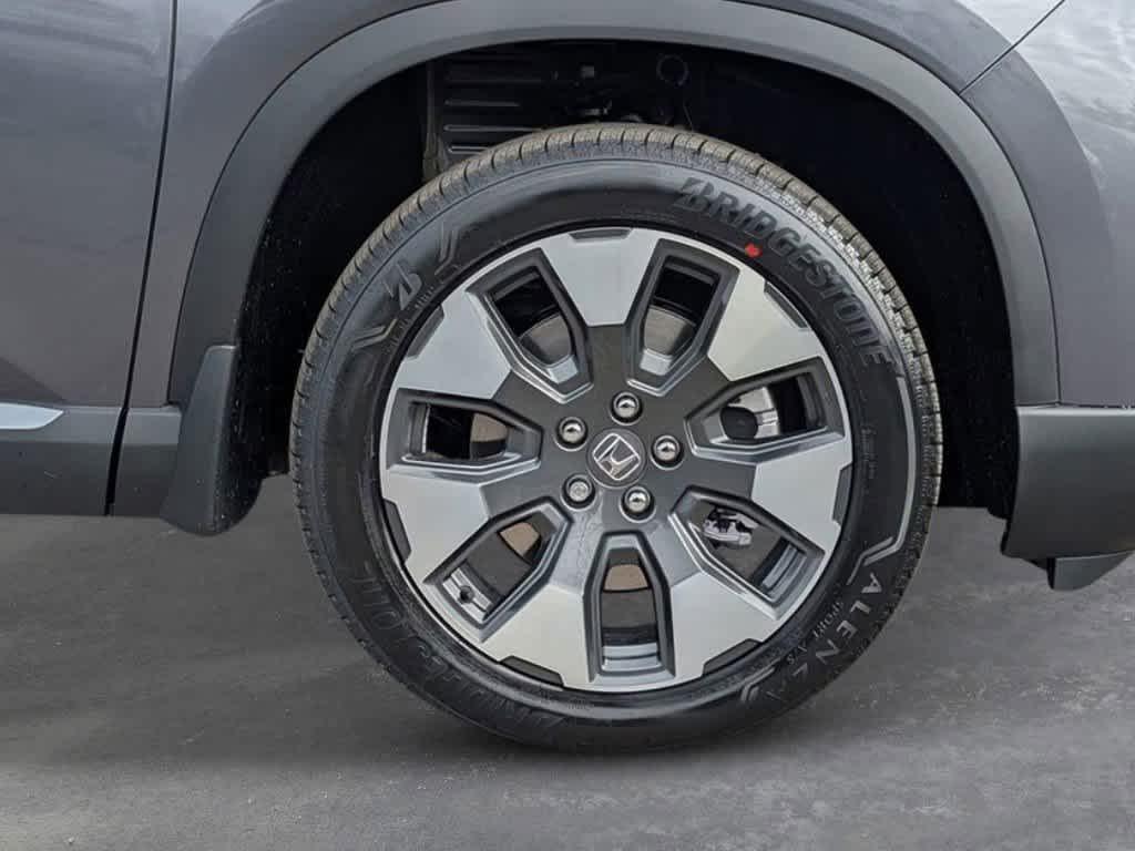 new 2026 Honda Pilot car, priced at $54,990