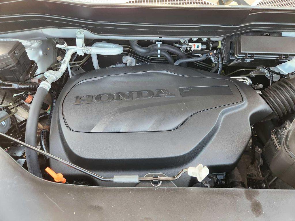 used 2022 Honda Pilot car, priced at $29,196