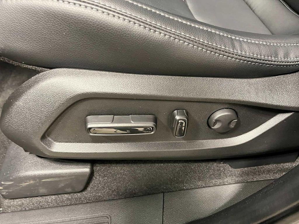 new 2025 Honda Pilot car, priced at $46,050