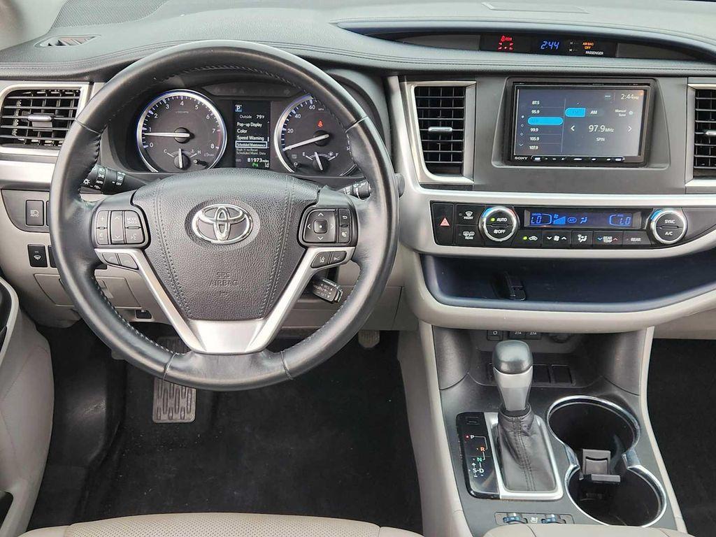 used 2018 Toyota Highlander car, priced at $22,999