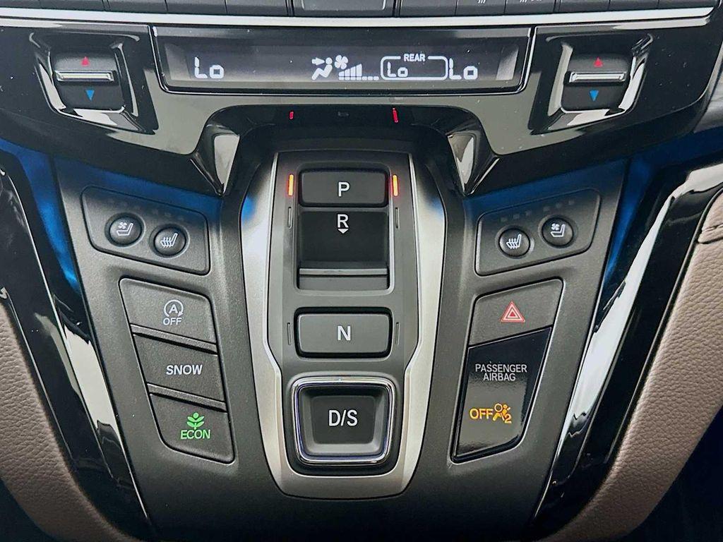 new 2026 Honda Odyssey car, priced at $53,645