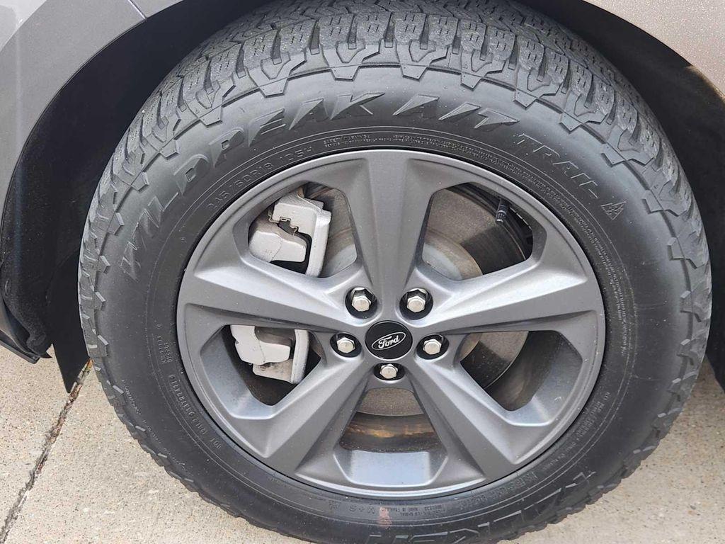 used 2022 Ford Edge car, priced at $17,599