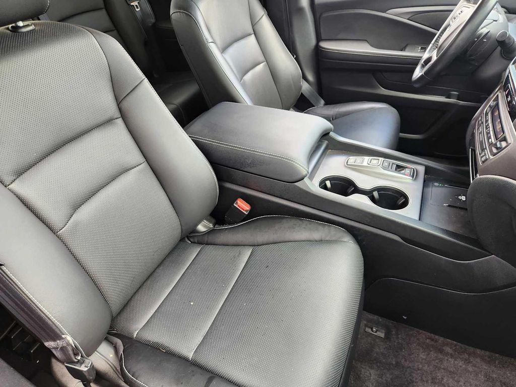 used 2024 Honda Ridgeline car, priced at $34,213