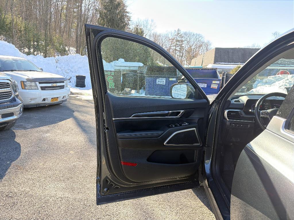 used 2024 Kia Telluride car, priced at $31,579