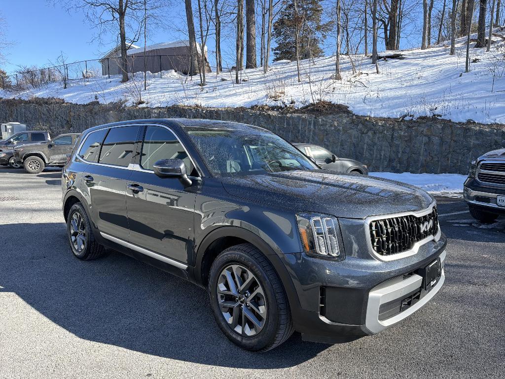 used 2024 Kia Telluride car, priced at $31,579