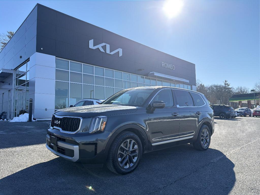 used 2024 Kia Telluride car, priced at $31,579