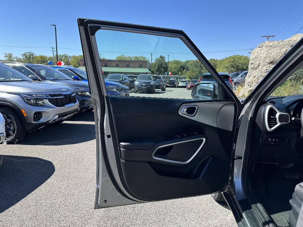 used 2023 Kia Soul car, priced at $17,297