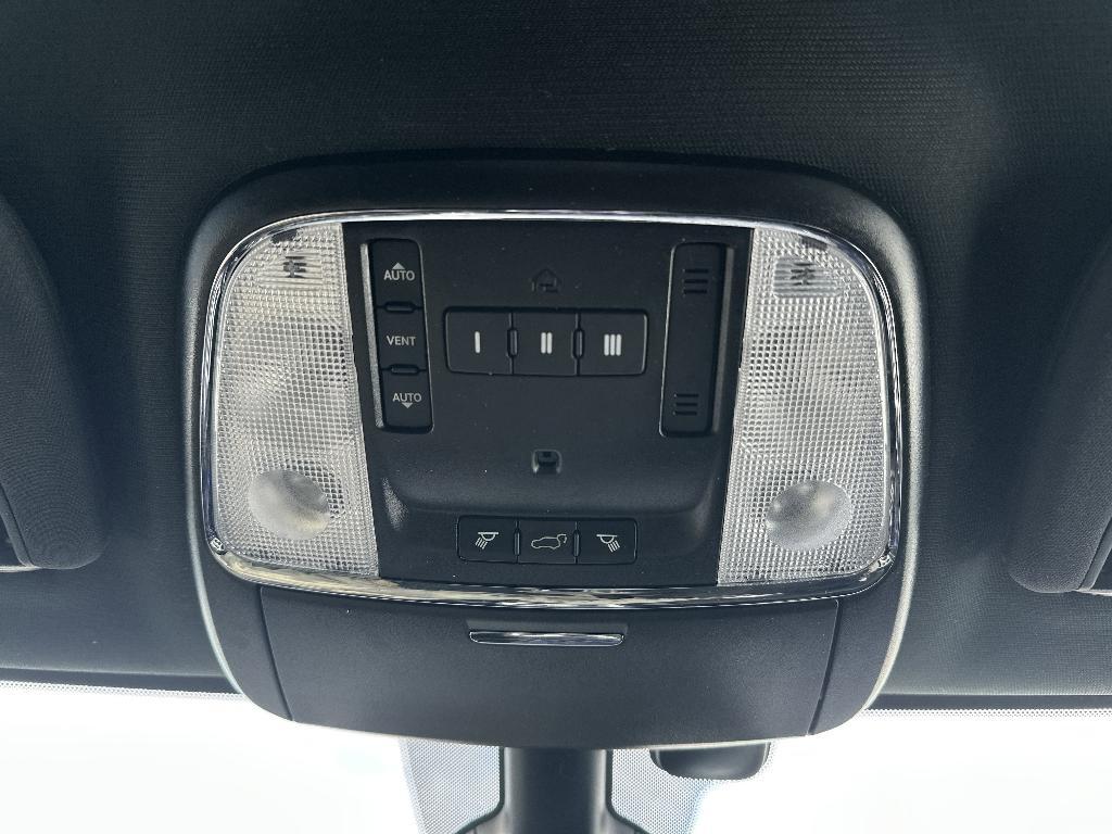 used 2019 Jeep Grand Cherokee car, priced at $17,250