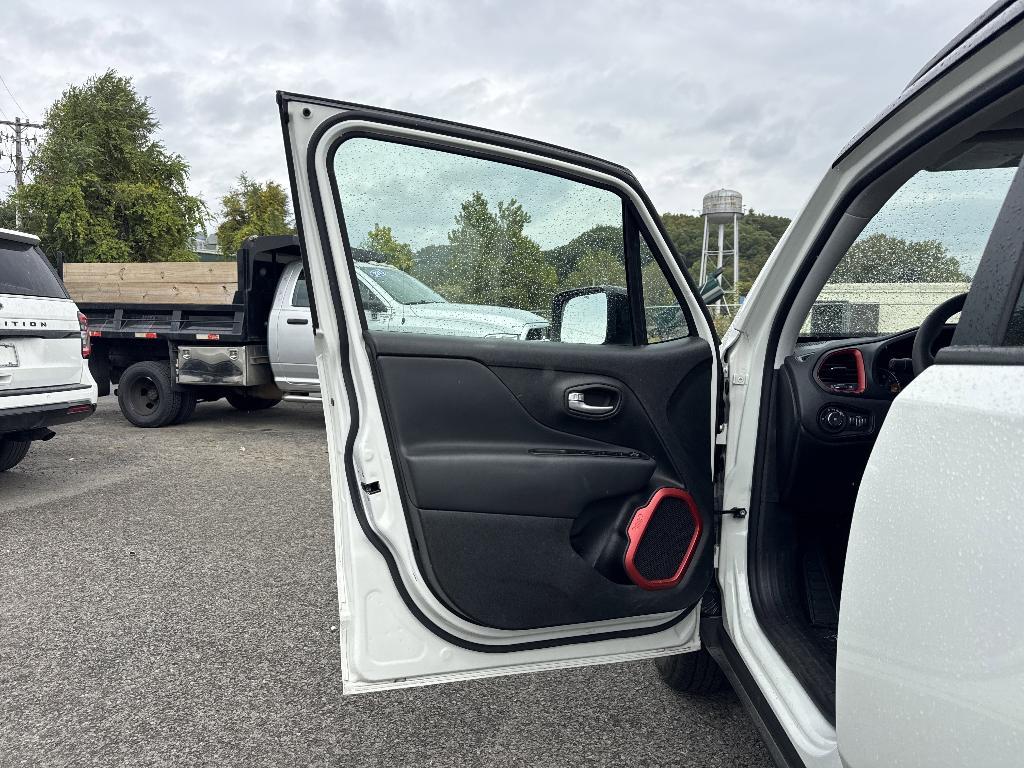 used 2023 Jeep Renegade car, priced at $20,995