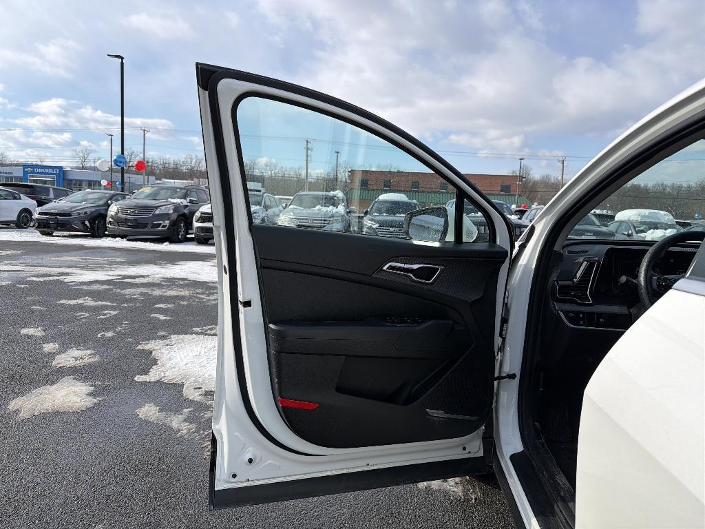 used 2024 Kia Sportage Hybrid car, priced at $24,700
