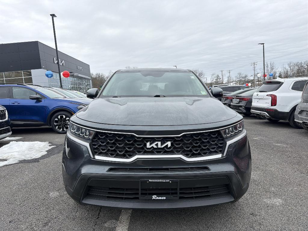 used 2022 Kia Sorento car, priced at $21,120