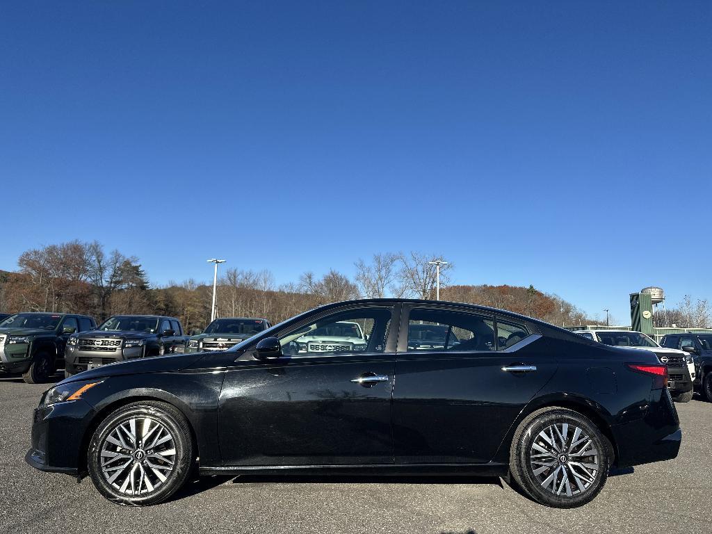 used 2023 Nissan Altima car, priced at $17,250