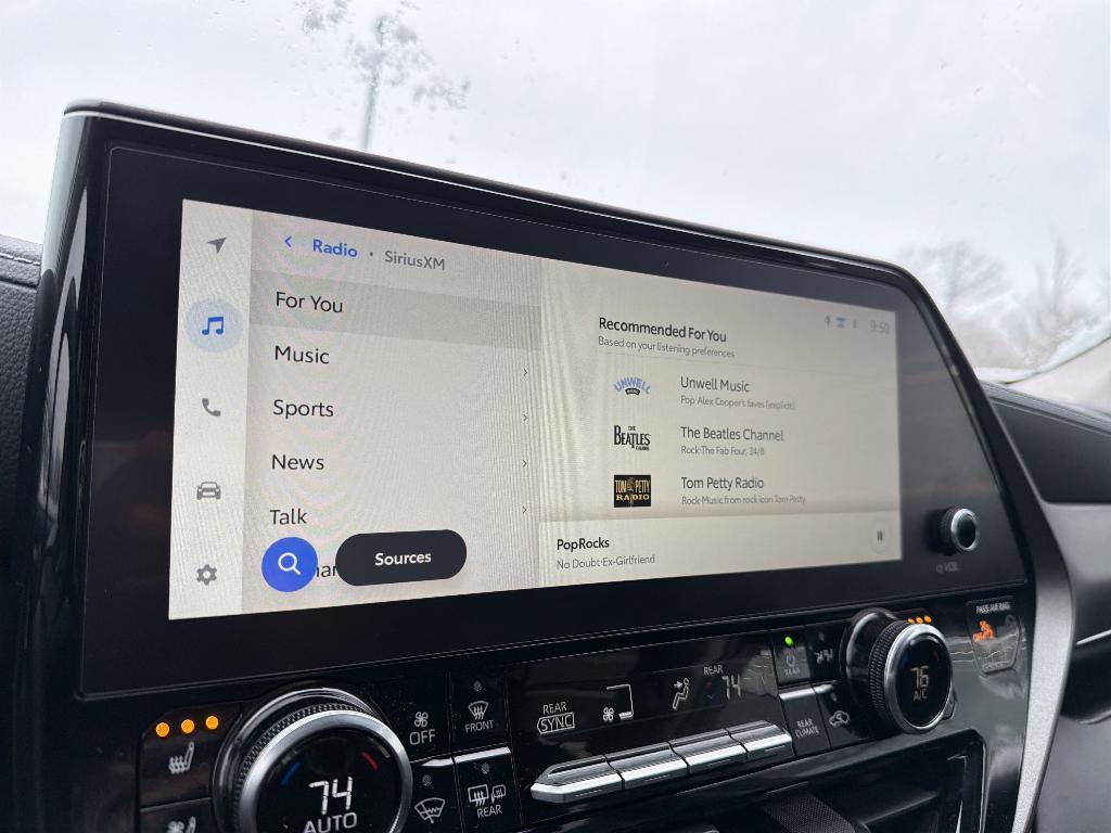 used 2024 Toyota Highlander car, priced at $37,650