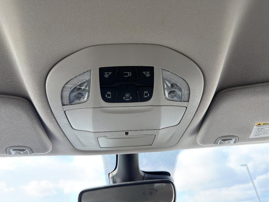 used 2023 Chrysler Pacifica car, priced at $24,000