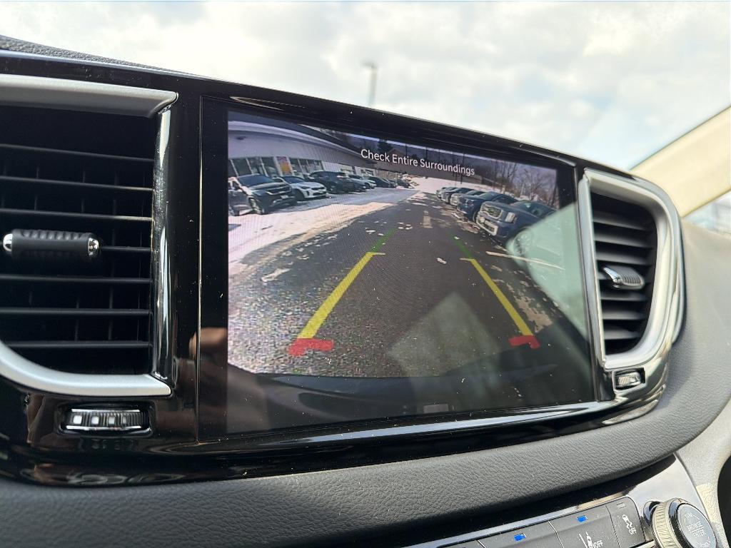 used 2023 Chrysler Pacifica car, priced at $24,000