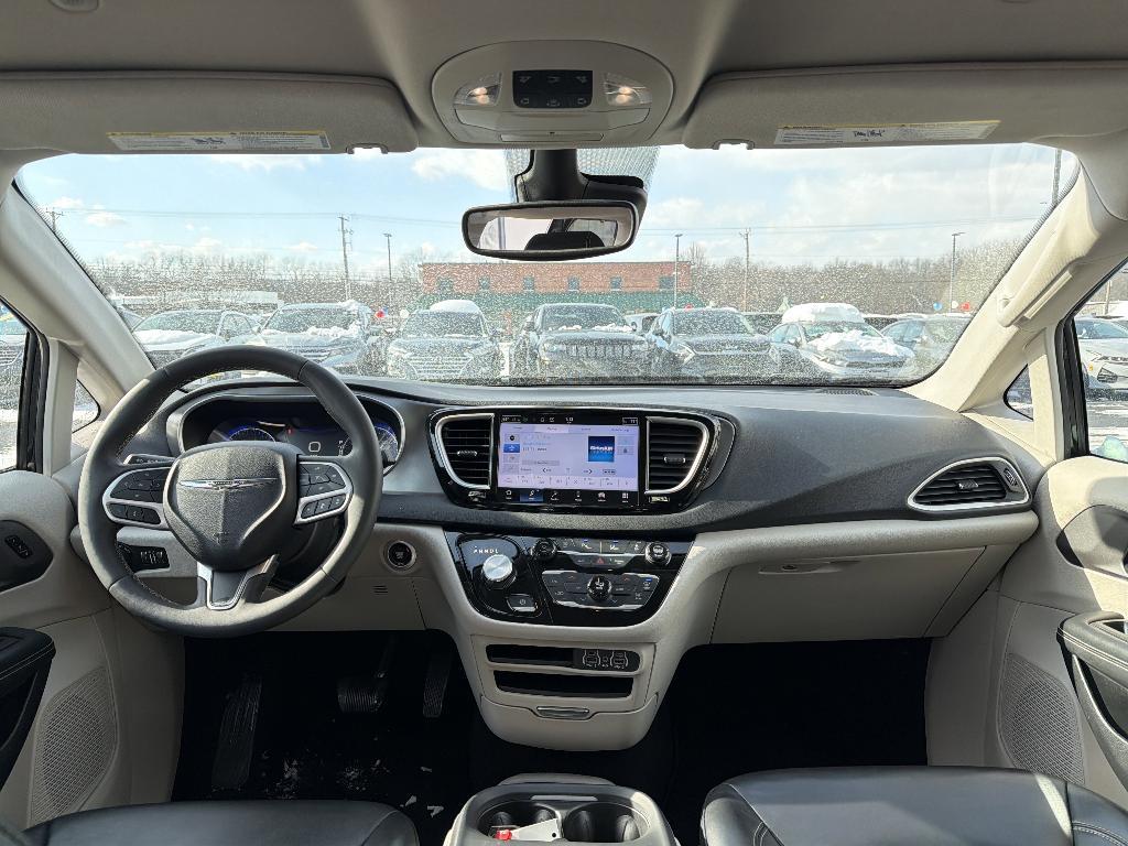 used 2023 Chrysler Pacifica car, priced at $24,000