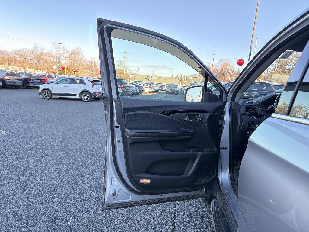 used 2016 Honda Pilot car, priced at $14,495