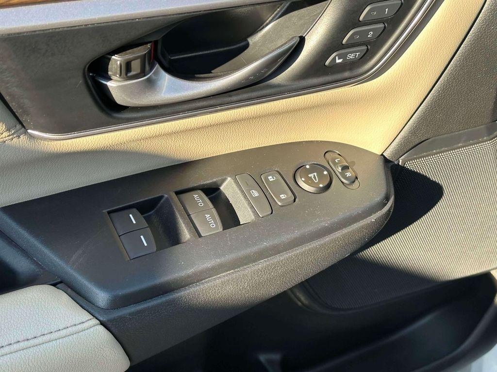 used 2020 Honda CR-V car, priced at $19,898