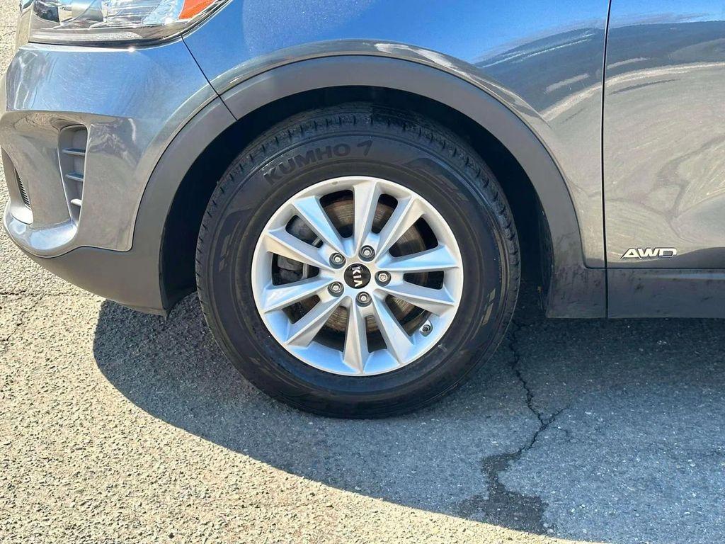 used 2020 Kia Sorento car, priced at $13,998