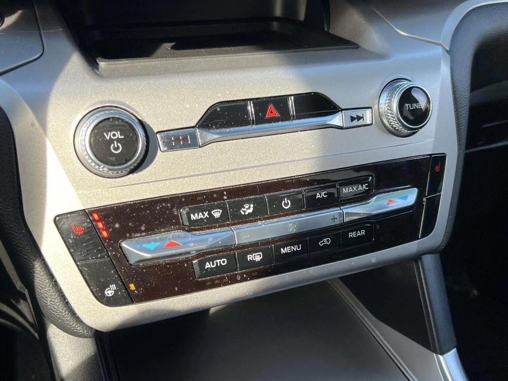 used 2022 Ford Explorer car, priced at $24,998